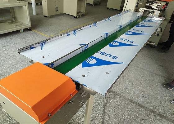 Easily Use Flow Wrap Packing Machine For Disposable Protective Gloves